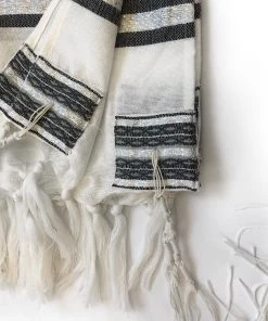 Gabrieli Tallit Gabrieli Premium - Wool Tallit - Gray & Silver Gabrieli Tallits 8 Gabrieli Tallit Gabrieli Premium - Wool Tallit - Gray & Silver Gabrieli Tallits