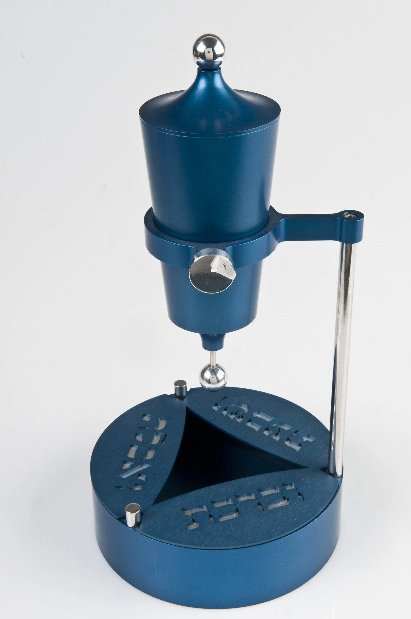 Agayof Mayim Achronim Pump Large Art & Judaica 3 Agayof Mayim Achronim Pump Large Art & Judaica